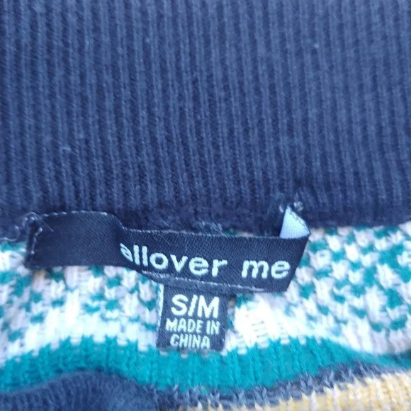 Allover Me Pencil To-The-Knee Knit Skirt, S - Picture 4 of 6